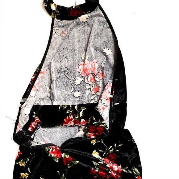 black velvet backless romper w/red rose detail - Picture 3 of 9